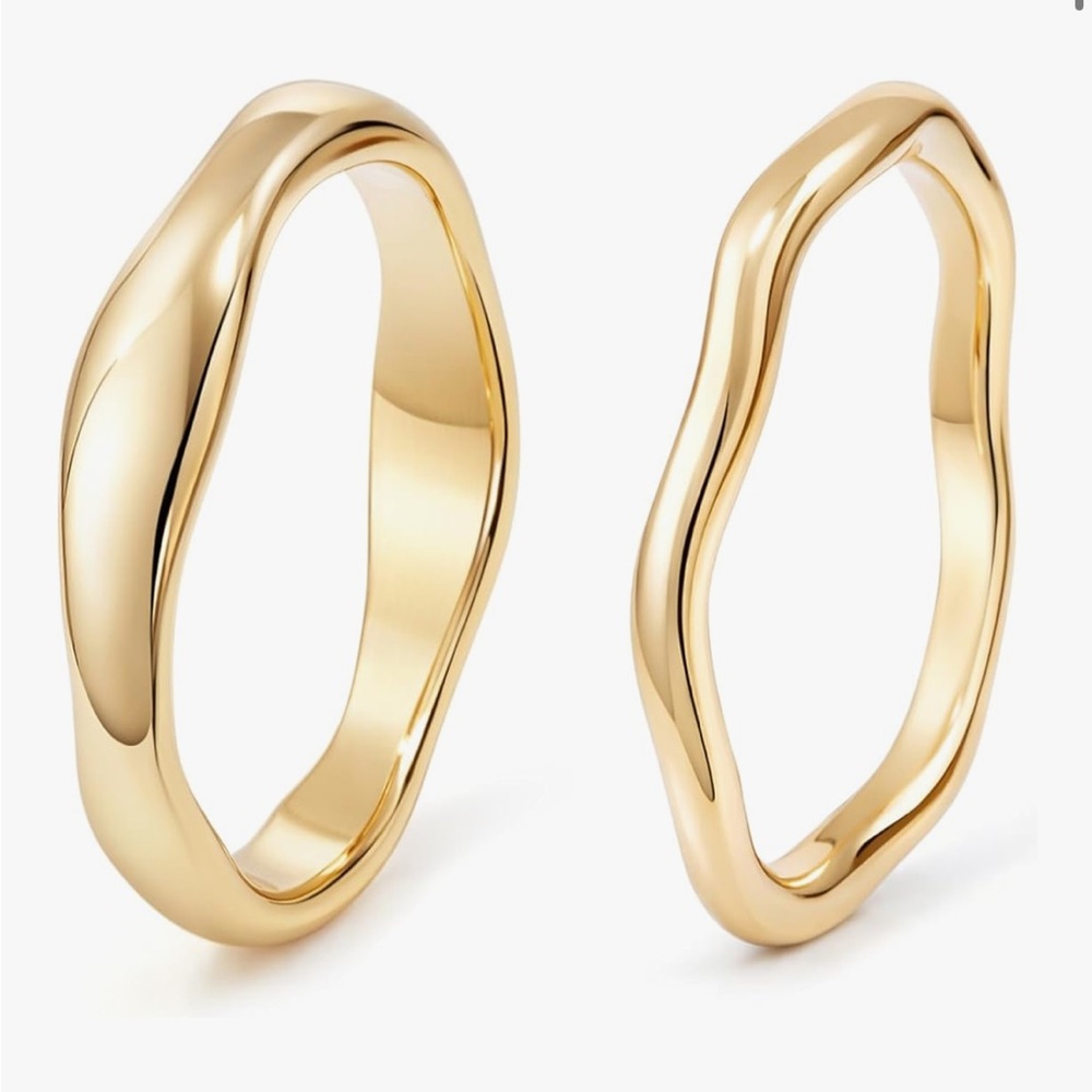 Gold Wavy Stackable Ring Set - Women Jewelry